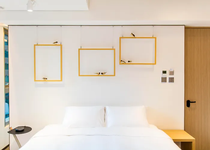 Hotel Stage